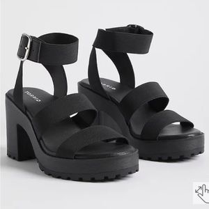 Torrid chunky block heel elastic ✨🖤🫶🏼